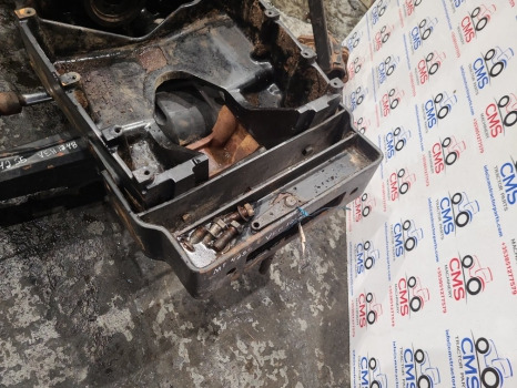 Massey Ferguson 4245, 4255, 4265, 4260, 4345 Front Weight Carrier 3809239p92 - Contrapeso: foto 1 Massey Ferguson 4245, 4255, 4265, 4260, 4345 Front Weight Carrier 3809239p92 - Contrapeso: foto 1