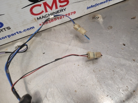 Massey Ferguson 4355, 4255, 4245 Cab Roof Wiring Loom Roof Wiring Loom - Cables/ Wire harness: foto 5 Massey Ferguson 4355, 4255, 4245 Cab Roof Wiring Loom Roof Wiring Loom - Cables/ Wire harness: foto 5