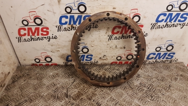 Massey Ferguson 50 Hx Rear Axle Ring Gear. Please Check By The Photos. - Eixo traseiro para Retroescavadeira: foto 1 Massey Ferguson 50 Hx Rear Axle Ring Gear. Please Check By The Photos. - Eixo traseiro para Retroescavadeira: foto 1