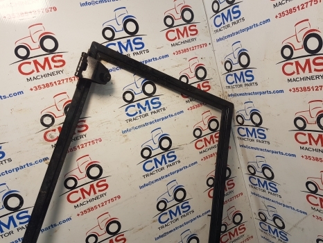 Massey Ferguson 50hx, 60hx Cab Door Frame Rhs 50hxdoor - Porta e peças para Retroescavadeira: foto 4 Massey Ferguson 50hx, 60hx Cab Door Frame Rhs 50hxdoor - Porta e peças para Retroescavadeira: foto 4