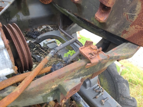 Massey Ferguson 5450 Front Axle Support Frame Bolster - Eixo dianteiro para Máquina agrícola: foto 3 Massey Ferguson 5450 Front Axle Support Frame Bolster - Eixo dianteiro para Máquina agrícola: foto 3