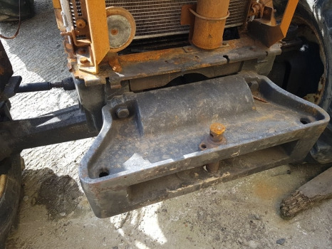 Massey Ferguson 5455, 5445, 5612, 5712, 5713 Front Weight Carrier 4270492m1 - Contrapeso: foto 4 Massey Ferguson 5455, 5445, 5612, 5712, 5713 Front Weight Carrier 4270492m1 - Contrapeso: foto 4