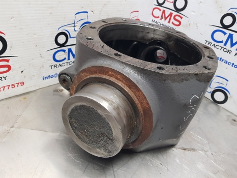 Massey Ferguson 5612 Front Axle Centre Housing 7300111301, 730.01.113.61 - Eixo dianteiro para Trator: foto 2 Massey Ferguson 5612 Front Axle Centre Housing 7300111301, 730.01.113.61 - Eixo dianteiro para Trator: foto 2