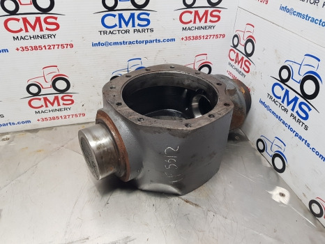 Massey Ferguson 5612 Front Axle Centre Housing 7300111301, 730.01.113.61 - Eixo dianteiro para Trator: foto 1 Massey Ferguson 5612 Front Axle Centre Housing 7300111301, 730.01.113.61 - Eixo dianteiro para Trator: foto 1