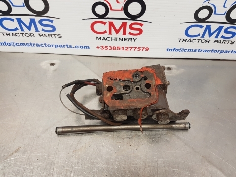 Massey Ferguson 675, 399, 372n, 375, 4225, 4255 Hydraulic Valve Assy 1679099m95 - Válvula hidráulica para Trator: foto 4 Massey Ferguson 675, 399, 372n, 375, 4225, 4255 Hydraulic Valve Assy 1679099m95 - Válvula hidráulica para Trator: foto 4