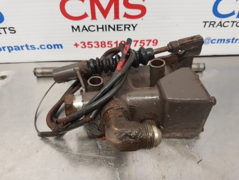 Massey Ferguson 675, 399, 372n, 375, 4225, 4255 Hydraulic Valve Assy 1679099m95 - Válvula hidráulica para Trator: foto 2 Massey Ferguson 675, 399, 372n, 375, 4225, 4255 Hydraulic Valve Assy 1679099m95 - Válvula hidráulica para Trator: foto 2