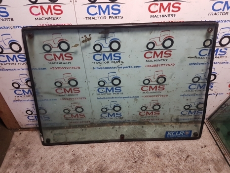 Massey Ferguson 690, 665, 698, 699 Cab Front Glass Windscreen Tg1246 - Pára-brisa para Trator: foto 1 Massey Ferguson 690, 665, 698, 699 Cab Front Glass Windscreen Tg1246 - Pára-brisa para Trator: foto 1