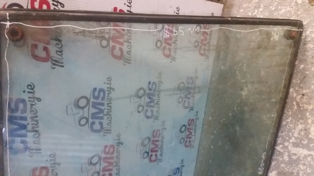 Massey Ferguson 690 Cab Frong Glass Windscreen Tg1246 - Pára-brisa para Trator: foto 3 Massey Ferguson 690 Cab Frong Glass Windscreen Tg1246 - Pára-brisa para Trator: foto 3
