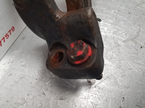 Mccormick Case Mxc, Mc Mc100 Front Axle Support Bracket Rear 138533, 318588a1 - Suspensão para Trator: foto 3 Mccormick Case Mxc, Mc Mc100 Front Axle Support Bracket Rear 138533, 318588a1 - Suspensão para Trator: foto 3