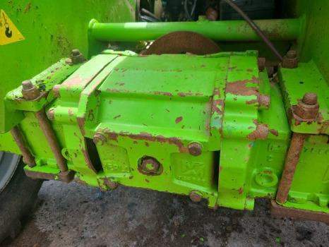 Merlo P28.7 Kt Front Axle Differential Unit Complete - Eixo dianteiro: foto 1 Merlo P28.7 Kt Front Axle Differential Unit Complete - Eixo dianteiro: foto 1
