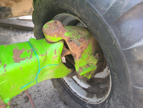 Merlo P28.7 Kt Front Axle Hub Lhs Complete With Drive Shaft - Eixo dianteiro: foto 1 Merlo P28.7 Kt Front Axle Hub Lhs Complete With Drive Shaft - Eixo dianteiro: foto 1
