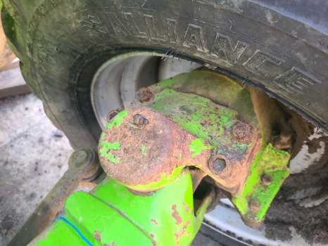Merlo P28.7 Kt Front Axle Hub Lhs Complete With Drive Shaft - Eixo dianteiro: foto 2 Merlo P28.7 Kt Front Axle Hub Lhs Complete With Drive Shaft - Eixo dianteiro: foto 2