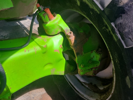 Merlo P28.7 Kt Rear Axle Hub Complete Rhs - Eixo traseiro: foto 1 Merlo P28.7 Kt Rear Axle Hub Complete Rhs - Eixo traseiro: foto 1