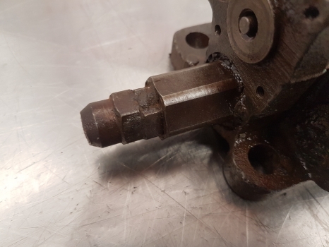 New Holand T4.495n T4, Case Quantum Hydaulic Valve Parts Only 84393999, 83996684 - Válvula hidráulica para Trator: foto 5 New Holand T4.495n T4, Case Quantum Hydaulic Valve Parts Only 84393999, 83996684 - Válvula hidráulica para Trator: foto 5