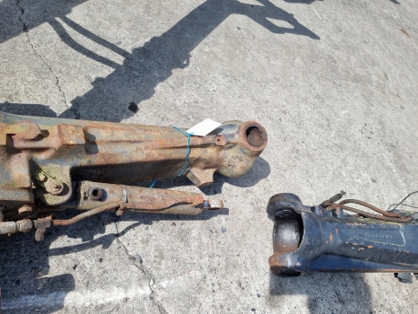 New Holland 40, Tl, Tla Fiat L 3365 Front Axle Housing And Differential 5164327 - Eixo dianteiro: foto 4 New Holland 40, Tl, Tla Fiat L 3365 Front Axle Housing And Differential 5164327 - Eixo dianteiro: foto 4