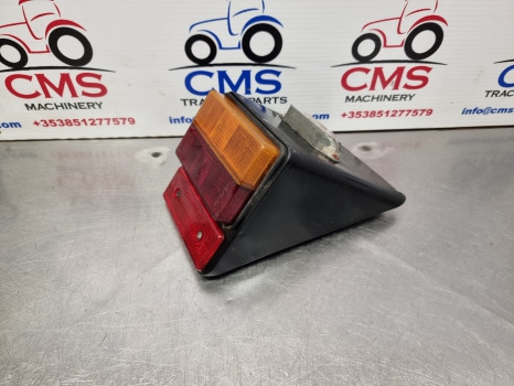 New Holland 7740, 40, Ts Series, Tail Light Support F0nn13n573aa - Iluminação: foto 2 New Holland 7740, 40, Ts Series, Tail Light Support F0nn13n573aa - Iluminação: foto 2