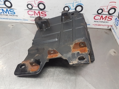 New Holland Case T5.95, T5.75, T5.115 Muffler Support 84600908, 84528662 - Silenciador para Trator: foto 5 New Holland Case T5.95, T5.75, T5.115 Muffler Support 84600908, 84528662 - Silenciador para Trator: foto 5