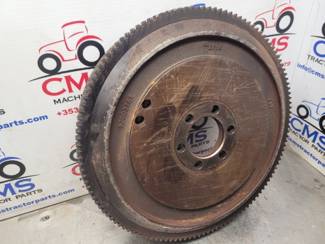New Holland Case Tm, Mxm Ser Tm155 Flywheel Assy 82003751, 82001276, 82003745 - Volante do motor: foto 3 New Holland Case Tm, Mxm Ser Tm155 Flywheel Assy 82003751, 82001276, 82003745 - Volante do motor: foto 3