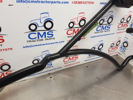 New Holland T4, T5 Series T5.95, 85, 120 Cab Door Frame Rhs 84513786 - Porta e peças para Trator: foto 3 New Holland T4, T5 Series T5.95, 85, 120 Cab Door Frame Rhs 84513786 - Porta e peças para Trator: foto 3