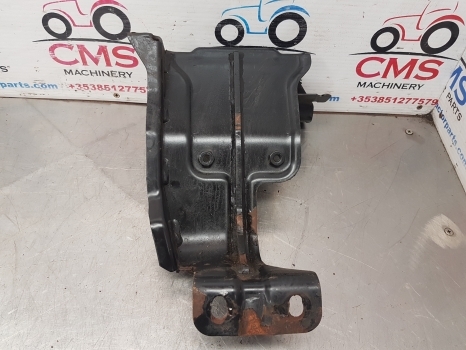 New Holland T5.95, T4.85, T4.75, Case Farmall 105a Engine Hood Support 84538400 - Capô para Trator: foto 1 New Holland T5.95, T4.85, T4.75, Case Farmall 105a Engine Hood Support 84538400 - Capô para Trator: foto 1
