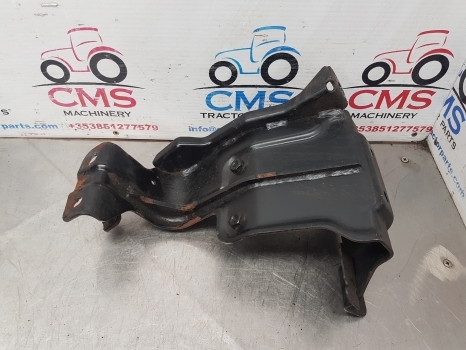New Holland T5.95, T4.85, T4.75, Case Farmall 105a Engine Hood Support 84538400 - Capô para Trator: foto 2 New Holland T5.95, T4.85, T4.75, Case Farmall 105a Engine Hood Support 84538400 - Capô para Trator: foto 2