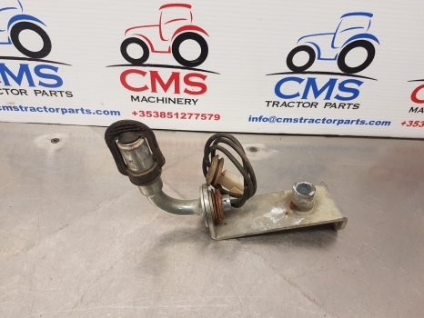 New Holland T5.95, T4, T5, Farmall Rotary Beacon Support 47788367 - Iluminação para Trator: foto 1 New Holland T5.95, T4, T5, Farmall Rotary Beacon Support 47788367 - Iluminação para Trator: foto 1