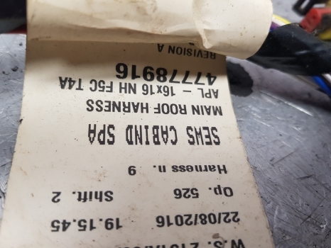 New Holland T5.95, T5.105, T5.115 Wiring Loom, Fuse Box 47778916 - Cables/ Wire harness para Trator: foto 2 New Holland T5.95, T5.105, T5.115 Wiring Loom, Fuse Box 47778916 - Cables/ Wire harness para Trator: foto 2