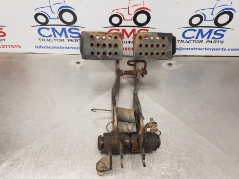 New Holland T5.95, T5, Case Farmall, Maxxum Brake Pedal Assy 84467902, 84467901 - Pedal para Máquina agrícola: foto 2 New Holland T5.95, T5, Case Farmall, Maxxum Brake Pedal Assy 84467902, 84467901 - Pedal para Máquina agrícola: foto 2