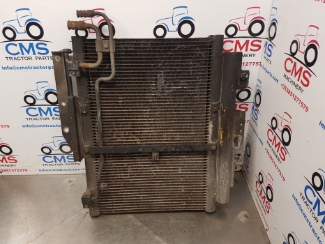 New Holland T6.180 Air Conditioning Condenser Radiator 84485540, 47981847 - Condensador para Trator: foto 1 New Holland T6.180 Air Conditioning Condenser Radiator 84485540, 47981847 - Condensador para Trator: foto 1