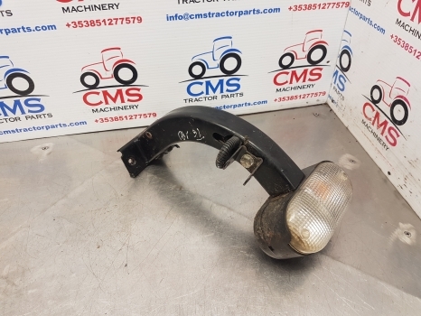 New Holland T6.180, Case Maxxum 115 Front Indicator Light Support Lhs 47705327 - Iluminação para Trator: foto 2 New Holland T6.180, Case Maxxum 115 Front Indicator Light Support Lhs 47705327 - Iluminação para Trator: foto 2