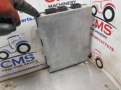 New Holland T6000 Plus Elite Series Ecu 87516140, 87516139, 48121735 - Centralina electrónica: foto 5 New Holland T6000 Plus Elite Series Ecu 87516140, 87516139, 48121735 - Centralina electrónica: foto 5