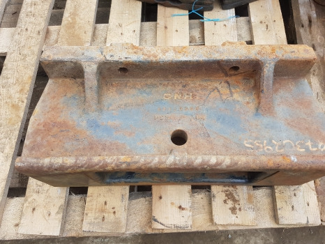 New Holland Tl70, Tl80,tl100 Series Main Weight Carrier Block 87302955, 47129560 - Contrapeso: foto 1 New Holland Tl70, Tl80,tl100 Series Main Weight Carrier Block 87302955, 47129560 - Contrapeso: foto 1