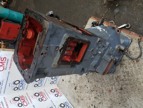 New Holland Tm, 60 Transmission Housing 5164693, 5181429, 5183646, 47125543 - Caixa de velocidade: foto 2 New Holland Tm, 60 Transmission Housing 5164693, 5181429, 5183646, 47125543 - Caixa de velocidade: foto 2