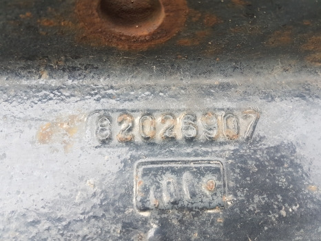 New Holland Tm, Ts, 60 Series Main Weight Carrier Block 82026907, 82014593 - Contrapeso para Máquina agrícola: foto 4 New Holland Tm, Ts, 60 Series Main Weight Carrier Block 82026907, 82014593 - Contrapeso para Máquina agrícola: foto 4