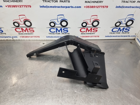 New Holland Tm, Ts, Tl, 60, 40 Series, Mudguard Extension Support Rhs 82029985 - Para-lama: foto 1 New Holland Tm, Ts, Tl, 60, 40 Series, Mudguard Extension Support Rhs 82029985 - Para-lama: foto 1