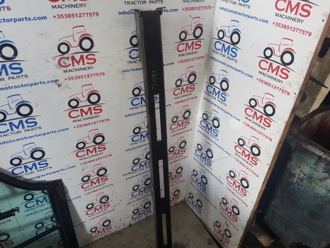 New Holland Ts115a, Ts110, Ts110,a Ts130a Propeller Shaft Shield 47126816 - Veio de transmissão para Trator: foto 1 New Holland Ts115a, Ts110, Ts110,a Ts130a Propeller Shaft Shield 47126816 - Veio de transmissão para Trator: foto 1