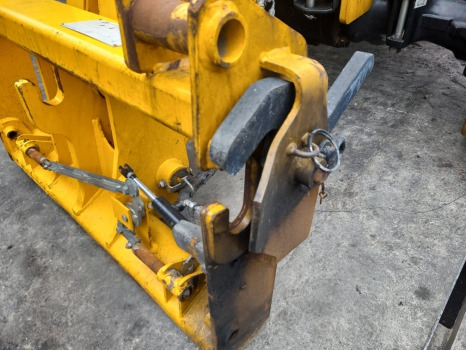 Jcb 542-70 Ag, 541-70, 536-70 Headstock Quick Hitch Plate 400/w9046 - Peça de reposição para Empilhador telescópico: foto 3 Jcb 542-70 Ag, 541-70, 536-70 Headstock Quick Hitch Plate 400/w9046 - Peça de reposição para Empilhador telescópico: foto 3