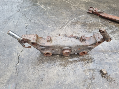 Renault Ares 836, 656 Rx/rz Front Axle Beam Housing 12057, 6000104413 - Eixo dianteiro: foto 1 Renault Ares 836, 656 Rx/rz Front Axle Beam Housing 12057, 6000104413 - Eixo dianteiro: foto 1