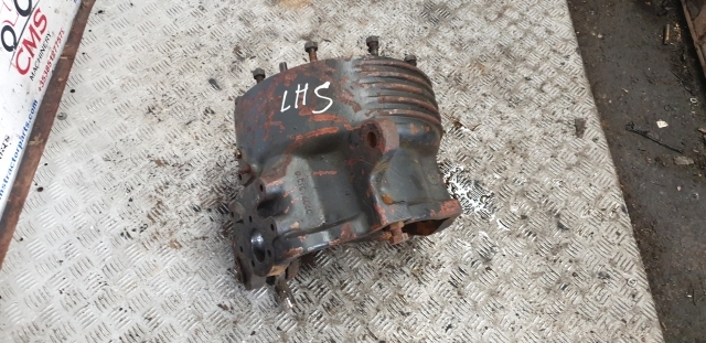 Same Deutz, Lamborghini Front Swivel Housing Lhs 0.010.4048.0/50, 0.010.4048 - Manga de eixo para Trator: foto 1 Same Deutz, Lamborghini Front Swivel Housing Lhs 0.010.4048.0/50, 0.010.4048 - Manga de eixo para Trator: foto 1