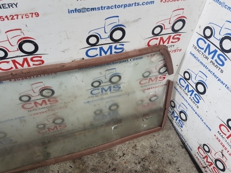 Zetor 3000, 4000, 5000, 6000, 7000 Rear Glass 60117910b, S64986, 60117910 - Vidro e peças para Trator: foto 4 Zetor 3000, 4000, 5000, 6000, 7000 Rear Glass 60117910b, S64986, 60117910 - Vidro e peças para Trator: foto 4