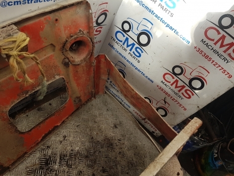 Zetor 5718 Engine Side Panel Assy 000000 - Carroceria e exterior para Trator: foto 5 Zetor 5718 Engine Side Panel Assy 000000 - Carroceria e exterior para Trator: foto 5