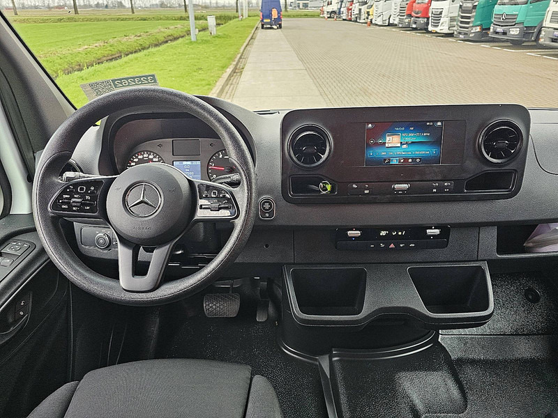 Furgão compacto Mercedes-Benz Sprinter 311 CDI  37 AUT. L2H2: foto 7