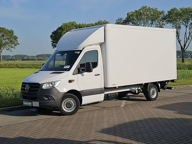 Mercedes-Benz Sprinter 317 Bakwagen Laadklep! - Carrinha de contentor: foto 2 Mercedes-Benz Sprinter 317 Bakwagen Laadklep! - Carrinha de contentor: foto 2