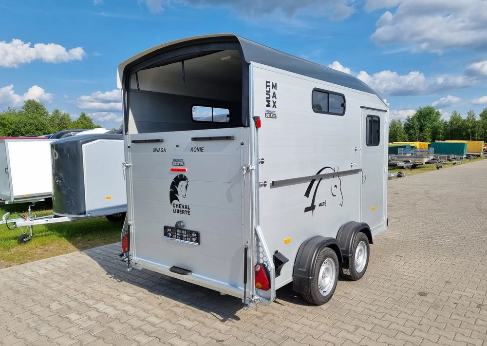 CHEVAL LIBERTÉ MultiMax przyczepa na dwa konie | duża siodlarnia | drzwi boczne | 2600 kg DMC | 380×181 cm | ALUMINIOWA | Debon | dostawa | mocna i solidna | - Reboque para cavalos: foto 4 CHEVAL LIBERTÉ MultiMax przyczepa na dwa konie | duża siodlarnia | drzwi boczne | 2600 kg DMC | 380×181 cm | ALUMINIOWA | Debon | dostawa | mocna i solidna | - Reboque para cavalos: foto 4