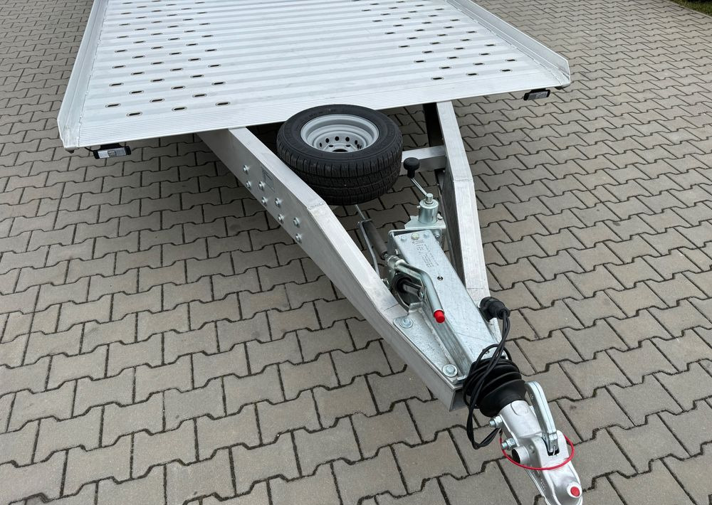 GROMEX Gromex laweta aluminiowa | 850x210cm | DMC 3500kg | platforma na 2 auta | 3 osie AL-KO | OŚWIETLENIE LED - Reboque transporte de veículos: foto 5 GROMEX Gromex laweta aluminiowa | 850x210cm | DMC 3500kg | platforma na 2 auta | 3 osie AL-KO | OŚWIETLENIE LED - Reboque transporte de veículos: foto 5