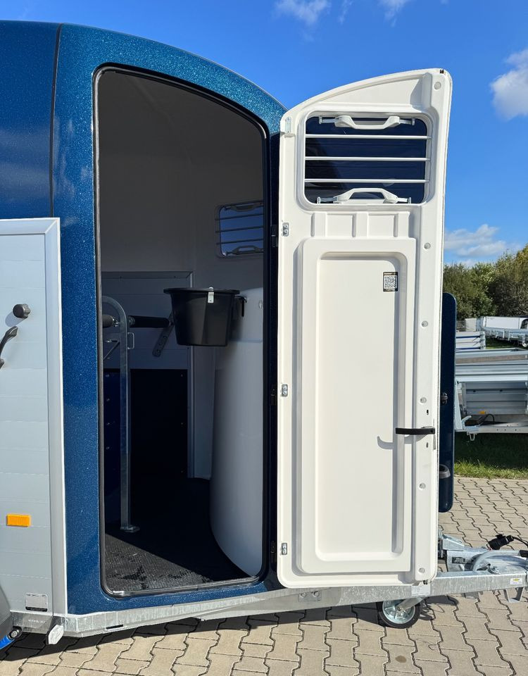 Humbaur Pegasus 2400 | siodlarnia, DMC 2400kg, przyczepa do przewozu 2 koni - Reboque para carros: foto 3 Humbaur Pegasus 2400 | siodlarnia, DMC 2400kg, przyczepa do przewozu 2 koni - Reboque para carros: foto 3