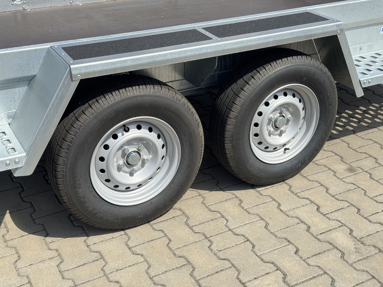 ZASŁAW MK350TH - Reboque porta máquinas: foto 5 ZASŁAW MK350TH - Reboque porta máquinas: foto 5