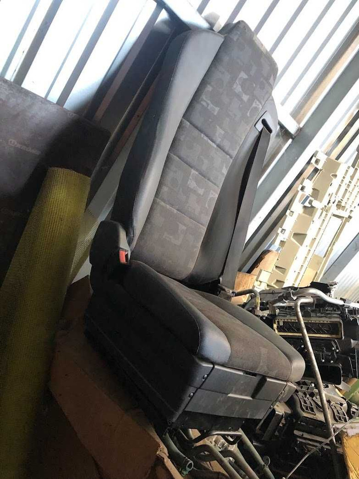 Foteli siedzenia komplet Mercedes Actros nowe - Banco para Camião: foto 4 Foteli siedzenia komplet Mercedes Actros nowe - Banco para Camião: foto 4