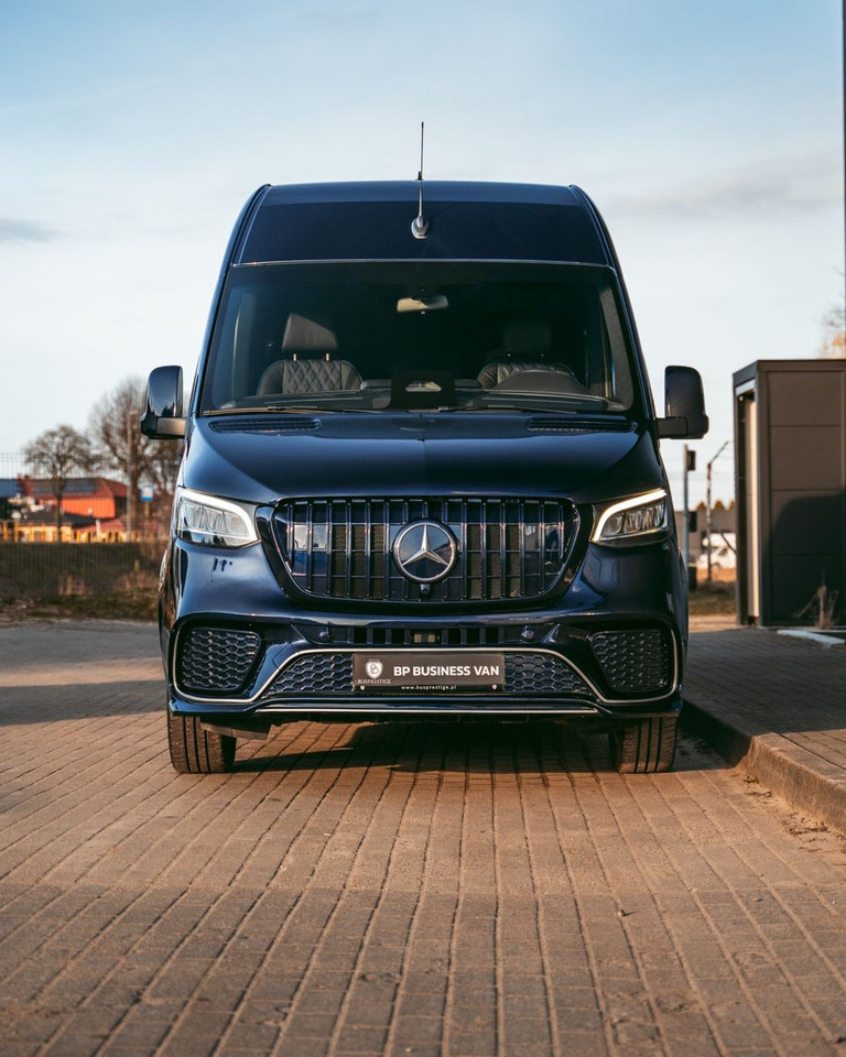 Mercedes-Benz Sprinter 319 VIP Van/ Sleeping Area/ Ski Holders - Furgão de passageiros: foto 5 Mercedes-Benz Sprinter 319 VIP Van/ Sleeping Area/ Ski Holders - Furgão de passageiros: foto 5