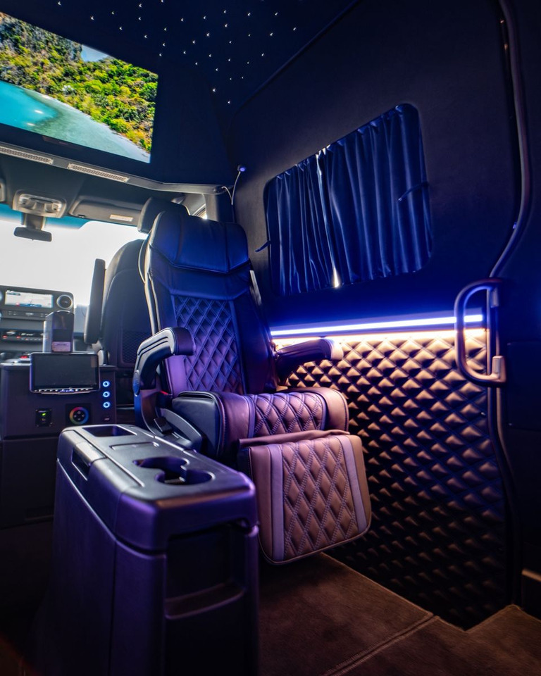 Furgão de passageiros Mercedes-Benz Sprinter 319 VIP Van/ Sleeping Area/ Ski Holders: foto 14